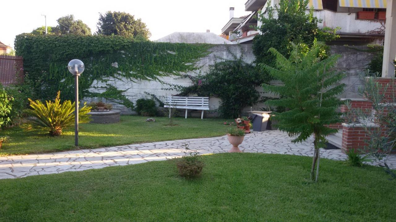 Camera Doppia con Letti Singoli a Castello